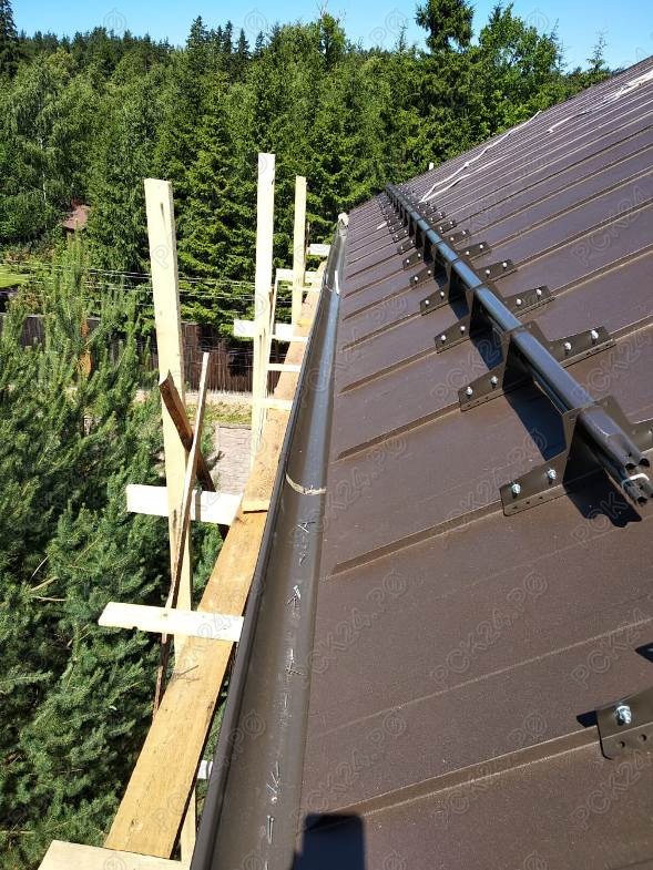 Демонтаж старого кровельного покрытия и устройство фальцевой кровли, МО ...