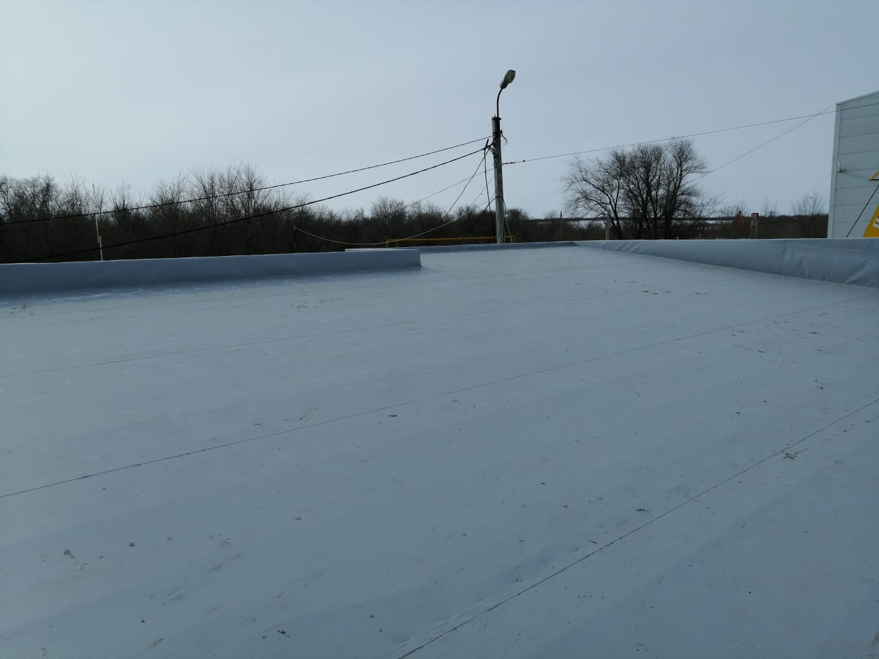 Монтаж кровельного профлиста и устройство мягкой кровли - 2019 ...