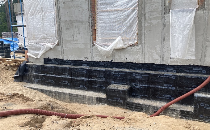 Объект Гидроизоляция фундамента с применением битумно рулонных материалов - изображение  №2>
