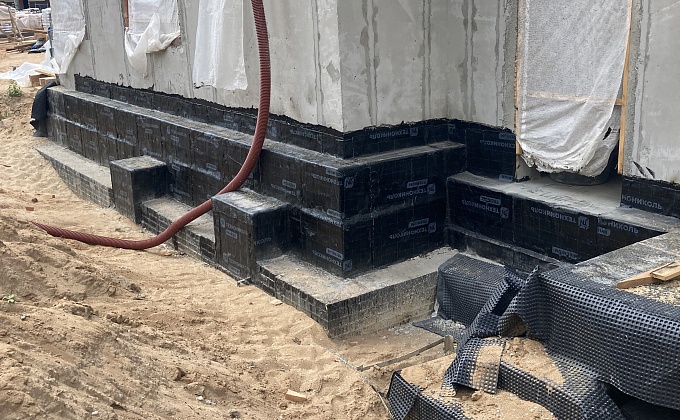 Объект Гидроизоляция фундамента с применением битумно рулонных материалов - изображение  №5>