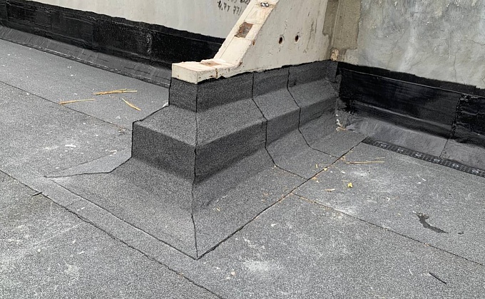 Объект Устройство кровли жилого дома ЖК "Ютаново" по адресу: г. Москва, ЮАО, Чертаново Южное, ул. Газопровод, корпус 5 - изображение  №2>